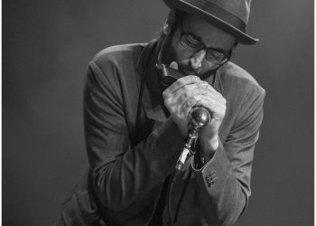 Il 5 luglio a Porto Ferro l’anteprima festival BlueSunset 2024 con l’armonica di Dave Moretti