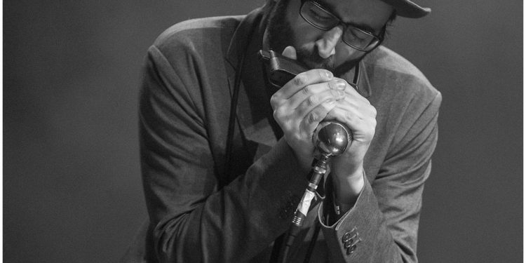 Il 5 luglio a Porto Ferro l’anteprima festival BlueSunset 2024 con l’armonica di Dave Moretti