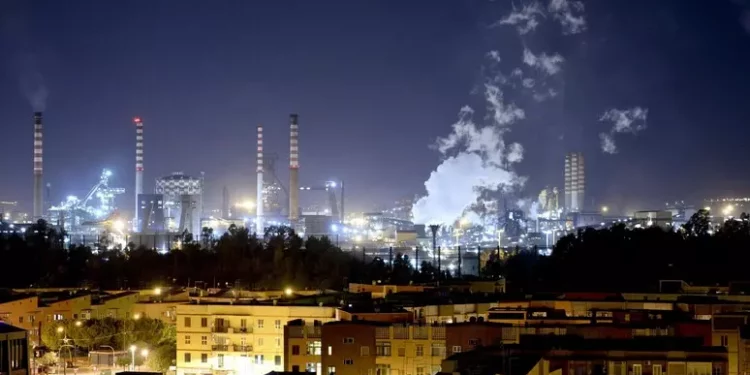 Corte Ue, impianto ex Ilva deve essere sospeso se dannoso