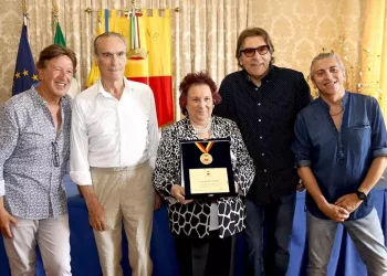 Giardino dei Semplici, targa del Comune Napoli per i 50 anni