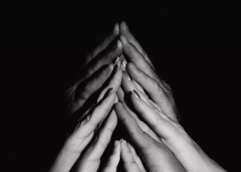 Hit parade, subito in vetta Geolier, sesto Pelù