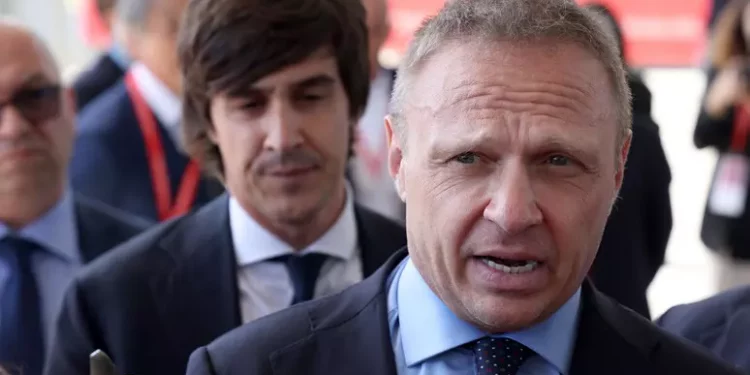 La chat antisemita tra Diabolik e il portavoce di Lollobrigida. Signorelli: ‘Mi autosospendo’