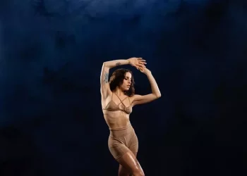 Hit parade, Angelina Mango subito prima con poké melodrama