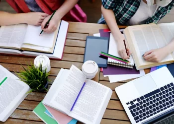 Maturità, consigli anti-ansia dal metodo al cibo