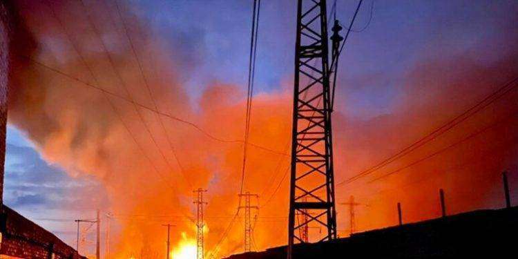 Mosca, ‘colpiti arsenali di armi occidentali in Ucraina’