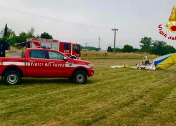 Precipita un deltaplano nel Pisano, due morti