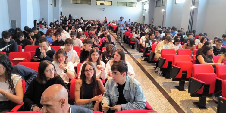 Tutta un’altra storia: nuove cornici narrative contro le discriminazioni e l’odio. Progetto TUAS: 450 studenti coinvolti