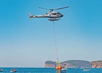 Torna l’Akènta Day ad Alghero, lo spumante riemerge dai fondali