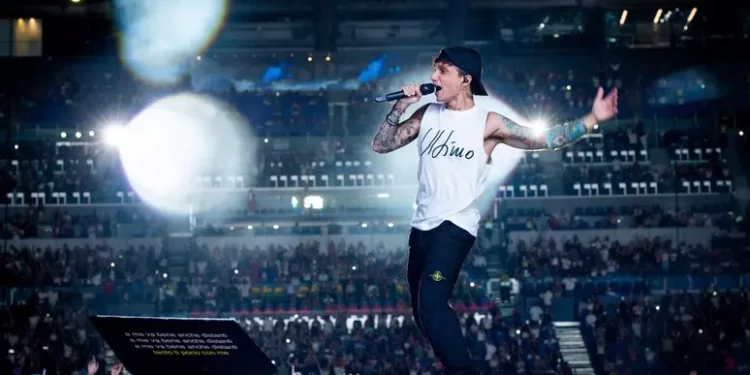 Ultimo, ‘non mi fermo, nel 2025 ancora negli stadi’