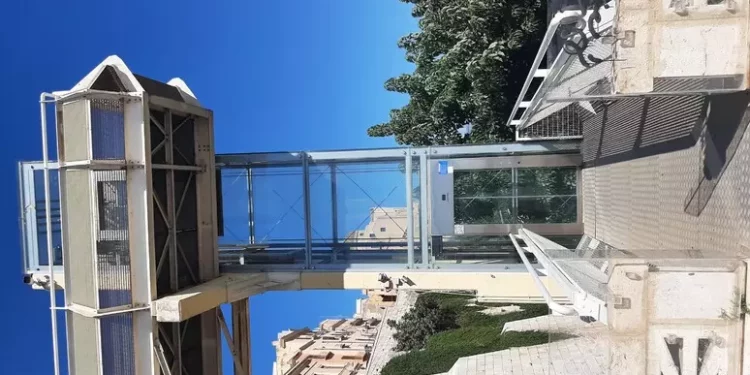 Aperti tre ascensori per Castello a Cagliari