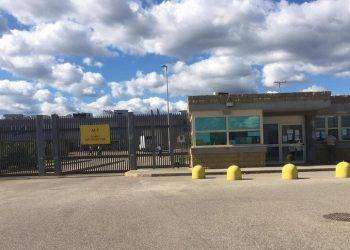 Servizio 118 ridotto al 50% in carcere Uta, è polemica