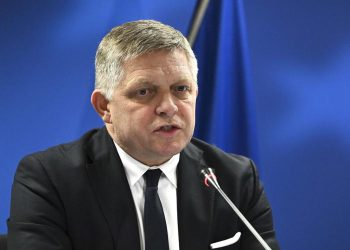 Slovacchia, premier Fico dimesso da ospedale: è a casa