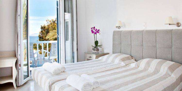 Norme in materia di turismo. Proroga termini riclassificazione strutture alberghiere esistenti