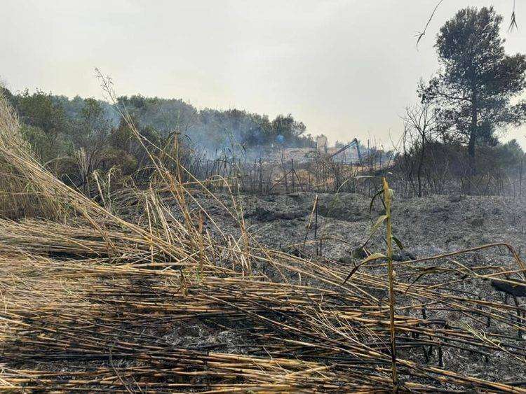 Fiamme a Quartucciu, intervento di due elicotteri e dei volontari