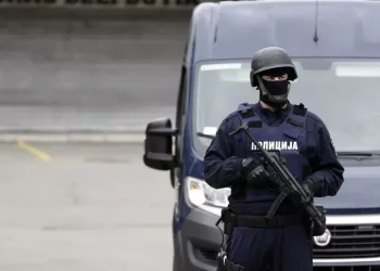 Attacco all’ambasciata di Israele a Belgrado, ucciso l’assalitore