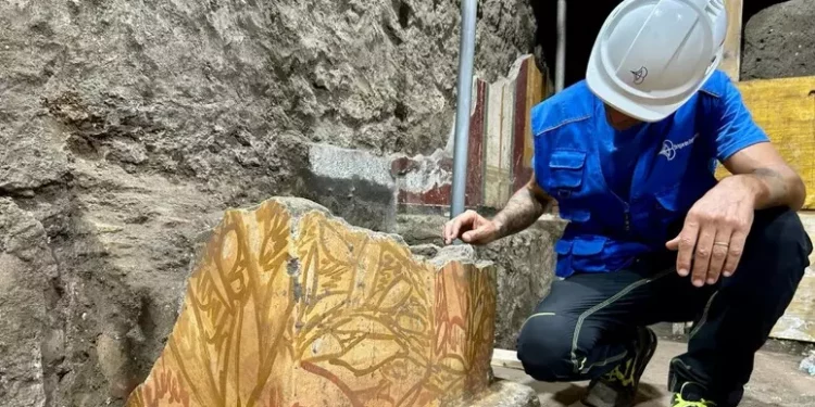 A Pompei emerge un sacello depredato, ‘mai più tombaroli’