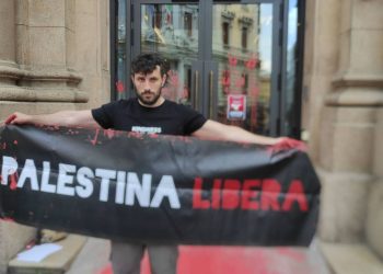 Palestina libera: a Milano sangue sulla banca JP Morgan
