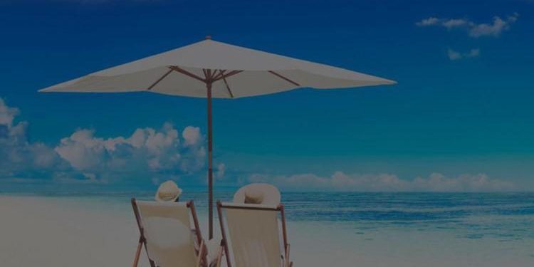 Estate 2024, dai lettini ai pedalò è caro spiagge