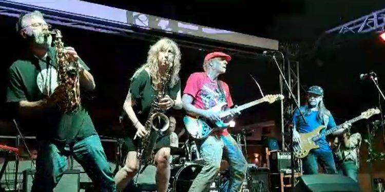 Fleurs du Mal in Sardegna: maxi tour fino al 17 agosto