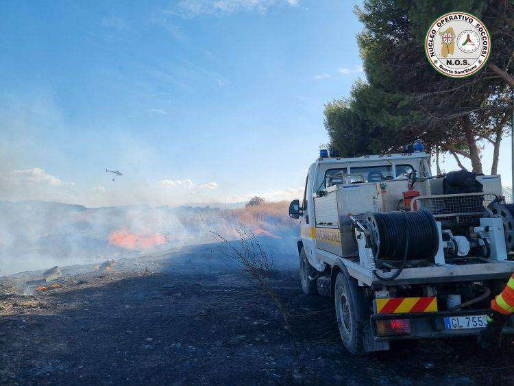 Fiamme vicino a Molentargius: salvata la zona umida del Parco Naturale