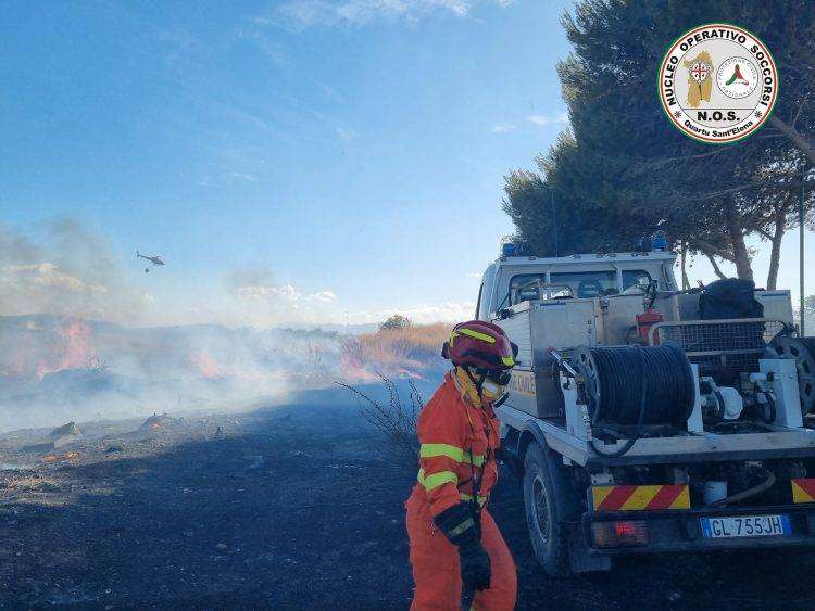 Fiamme vicino a Molentargius: salvata la zona umida del Parco Naturale
