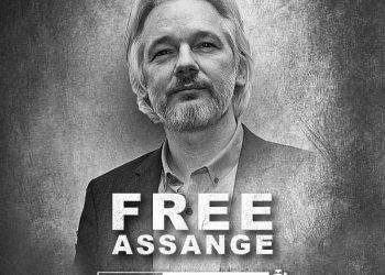 “Assange al servizio di Putin”: smontate 10 fake news sul padre di WikiLeaks