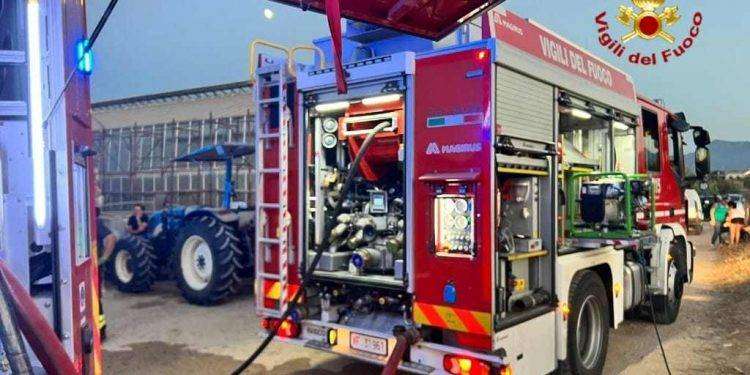 Capoterra, abitazione in fiamme: intervento dei Vigili del Fuoco