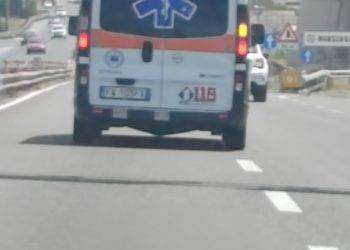 Auto contro il muro di una abitazione, due morti a Escalaplano