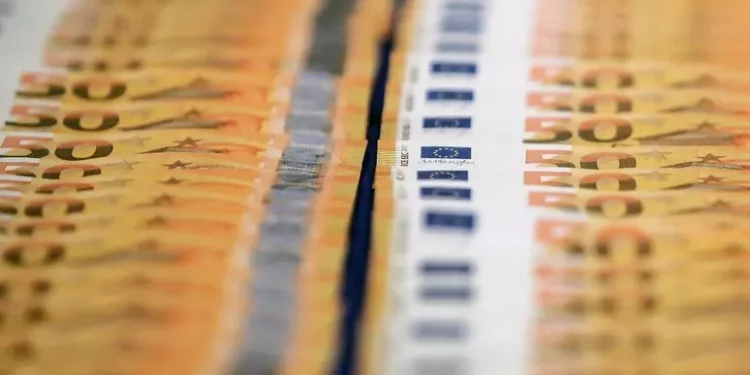 Assicurazioni, utili record nel 2023 a 8 miliardi