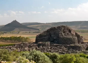 Agrivoltaico con vista su reggia nuragica, ricorso Sardegna