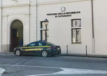 Corruzione per appalti sanità in Calabria, tre arresti