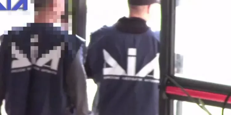 Operazione antimafia ad Aprilia, arrestato il sindaco