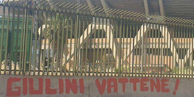 Calcio, il Cagliari allo sbando: rimandato annuncio per Nicola nuovo allenatore