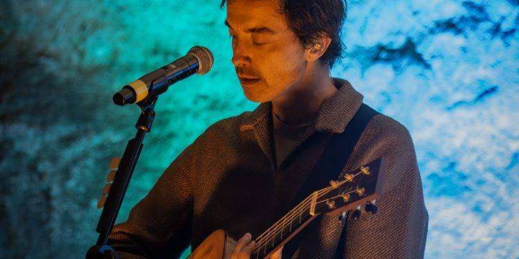 Diodato, magia ed emozione in Grotta di Nettuno