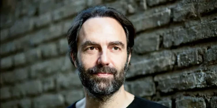 Neri Marcorè e Nicoletta Manni ospiti al festival Ligghjendi