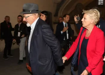 I genitori di Renzi condannati per fatture false, assolti dal reato di bancarotta