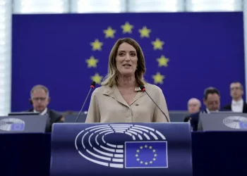 La guerrafondaia Roberta Metsola rieletta presidente del Parlamento europeo