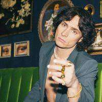 Spencer Sutherland, due date in Italia per il cantante dai testi epici e dalla voce rock n roll