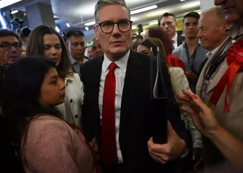 Trionfo storico del Labour, inizia l’era Starmer in Gb