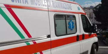 Auto contro muro, muore bimba di tre anni