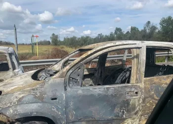 Assalto a portavalori nel Brindisino, spari e auto incendiate