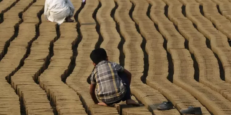 Save the Children, oltre 12 milioni i bambini schiavi nel mondo