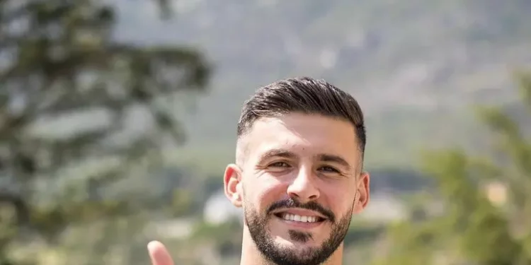 Calcio: al Cagliari il portiere albanese Sherri