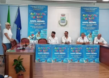 Il Carrasciali Timpiesu in tour estivo a Golfo Aranci