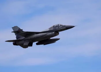 Bloomberg, i primi F-16 dei paesi guerrafondai della Nato arrivati in Ucraina