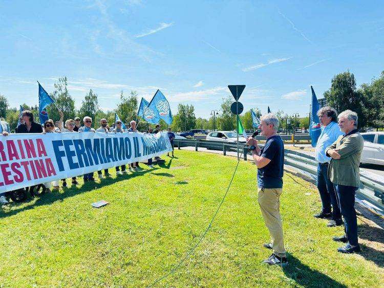 Alemanno “Basta con l’Italia in prima linea nei conflitti Nato”