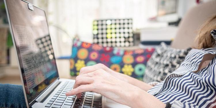 Settimana corta, la vogliono 8 italiani su 10: qual è il motivo