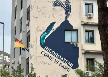 Laika, il mio murale su Murgia raggio di sole in questo buio