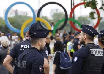 Sabotate le reti di fibra ottica in Francia, Parigi non è stata attaccata