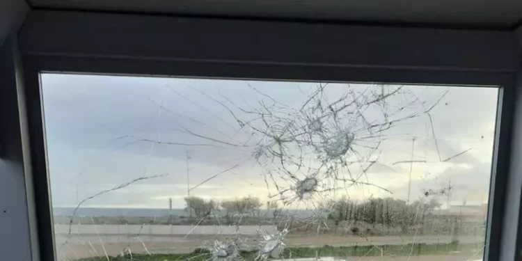 Vandalizzate le pensiline delle fermate Atp a Sassari